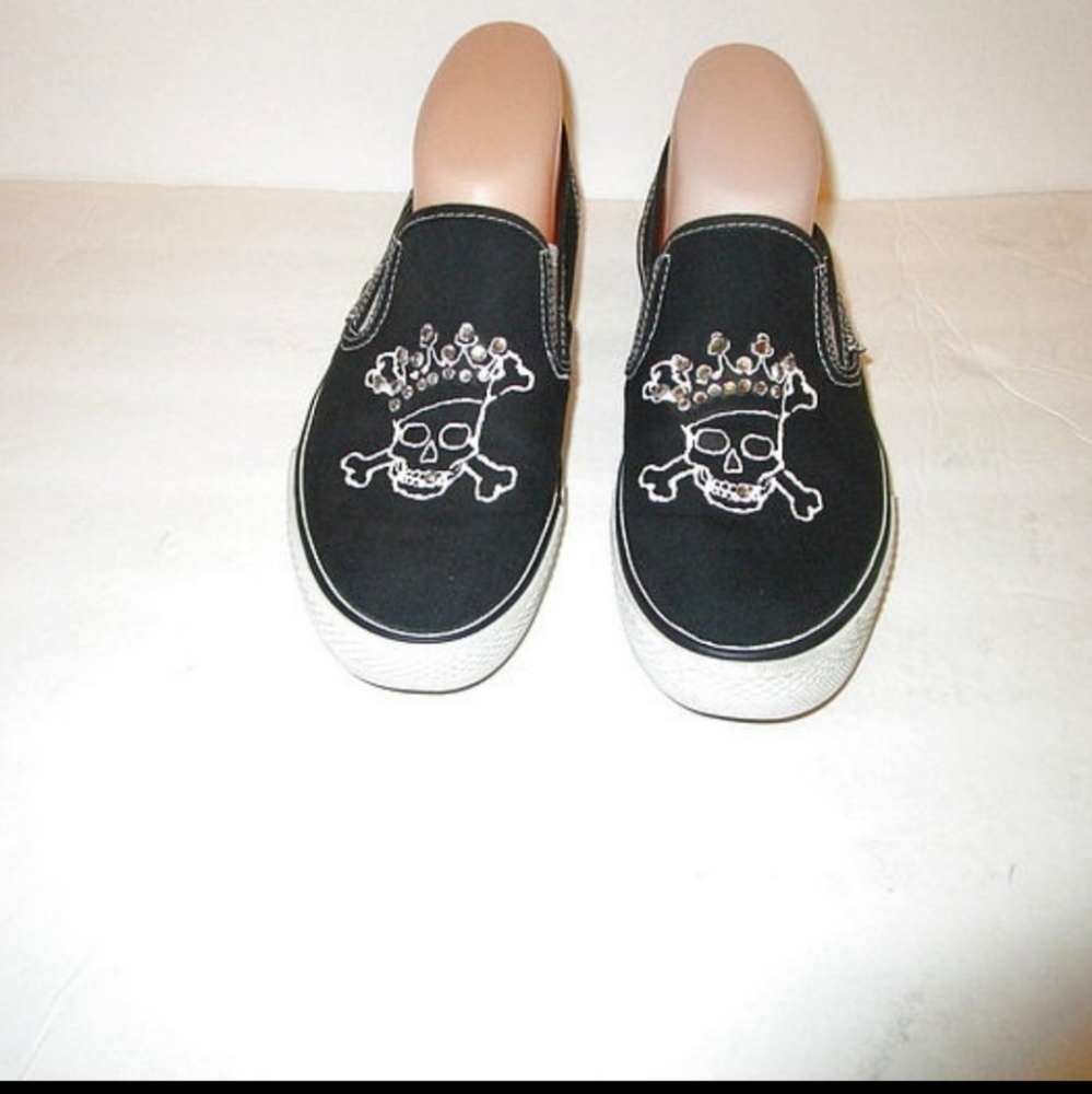 SKECHERS Cali HOOPLA Size 7.5 Bling SKULL Sneaker RHINESTONES Slip On BLACK Shoe